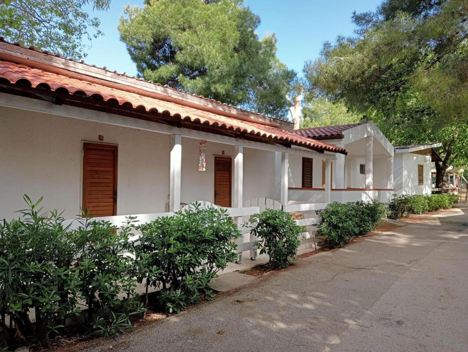 פוצ'ה ואראנו Viola Club Village & Camping מראה חיצוני תמונה